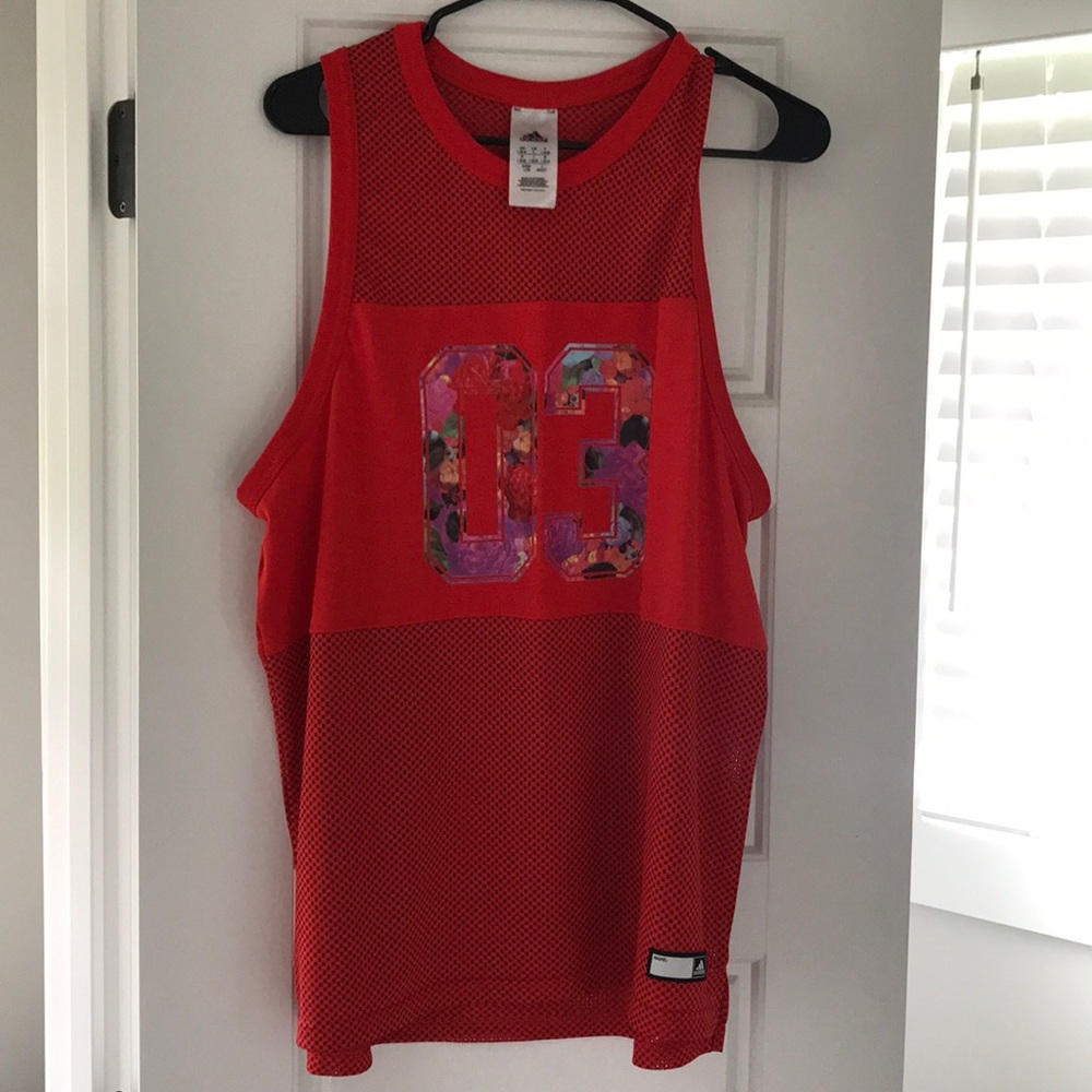 Adidas tank top size L